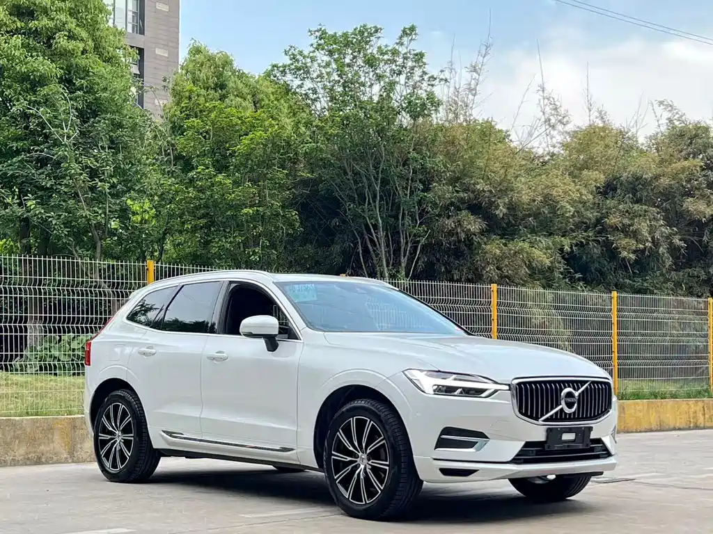 Volvo XC60 T5 4 WD Smart Vision Luxury