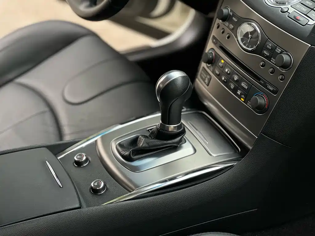 Infiniti G Series G25 Sedan Luxury Sport