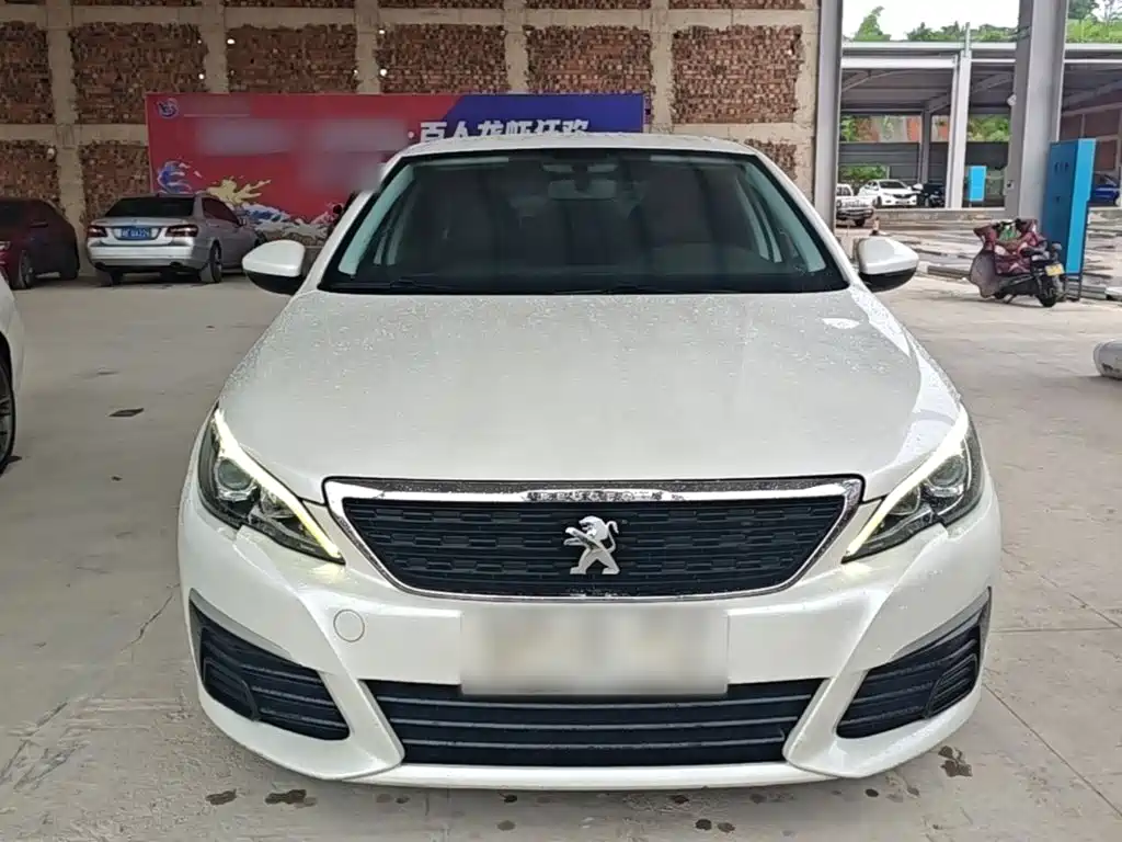 Peugeot 308 1.6 L Manual Fashion