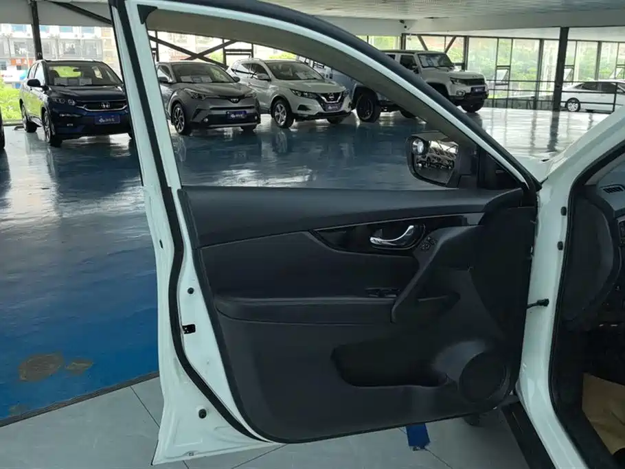X-Trail 2.0 L XL ITS CVT 2 WD Connected Comfort