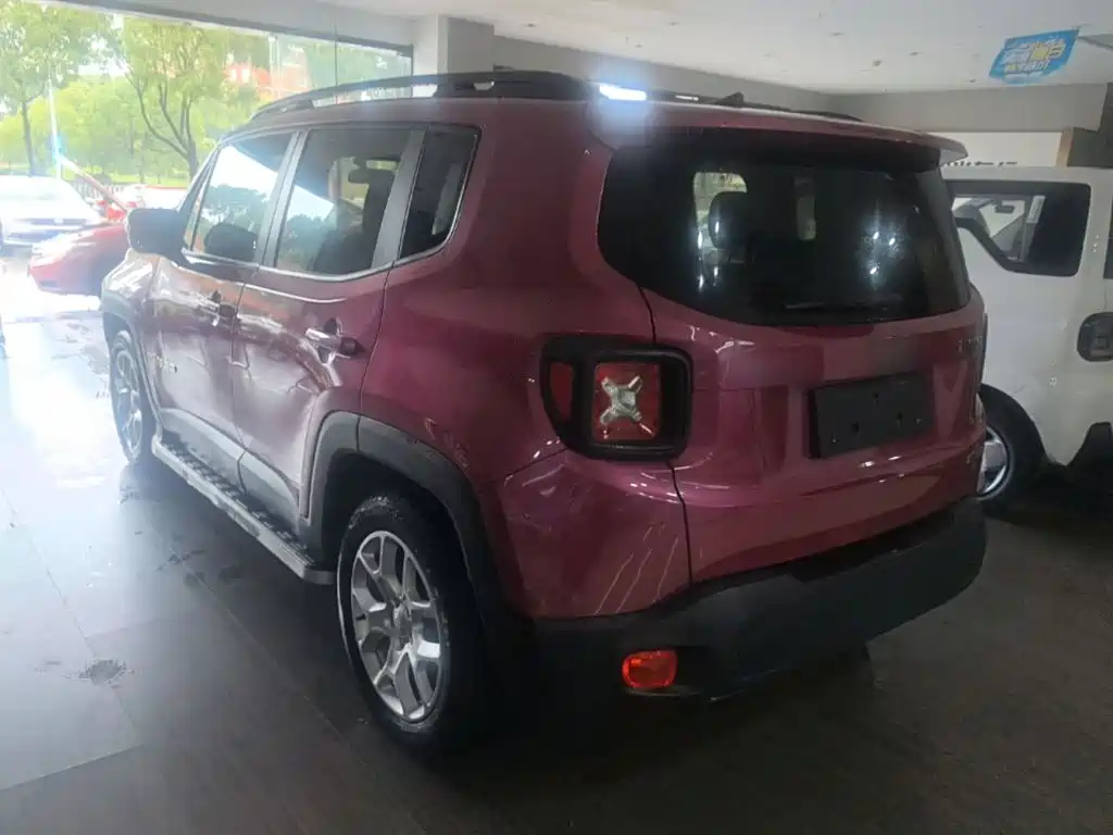 Renegade Connected Large Screen 180 T Auto High Energy
