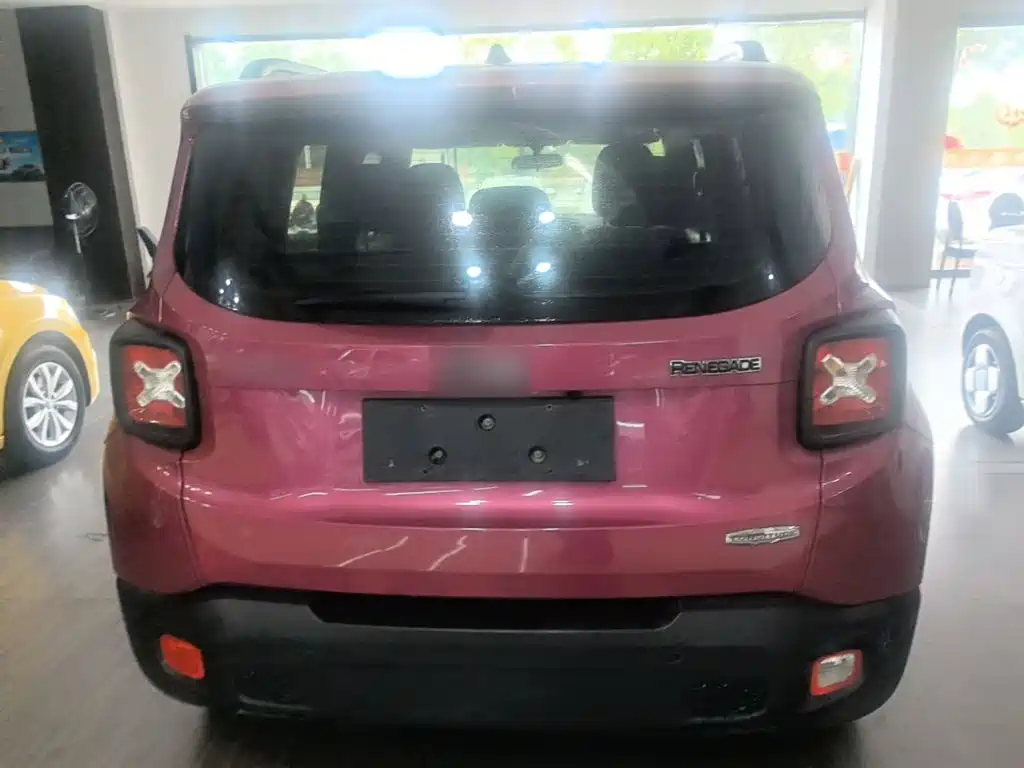 Renegade Connected Large Screen 180 T Auto High Energy