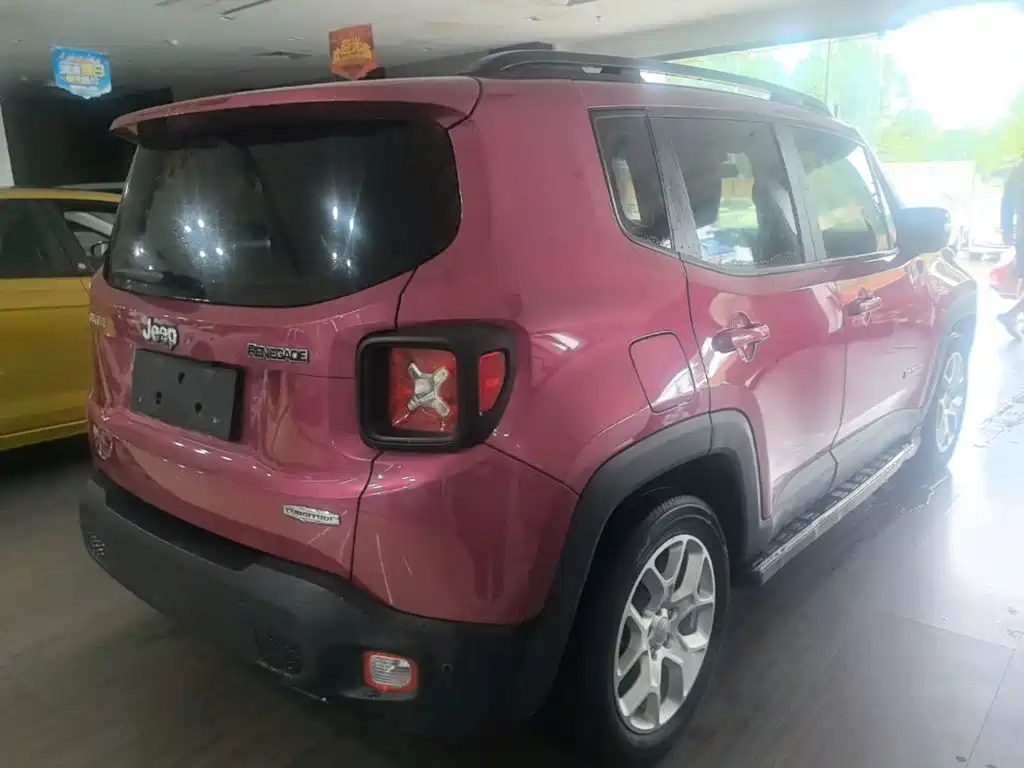 Renegade Connected Large Screen 180 T Auto High Energy