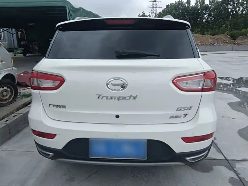 GAC Trumpchi GS4 235 T Manual 2 WD Luxury