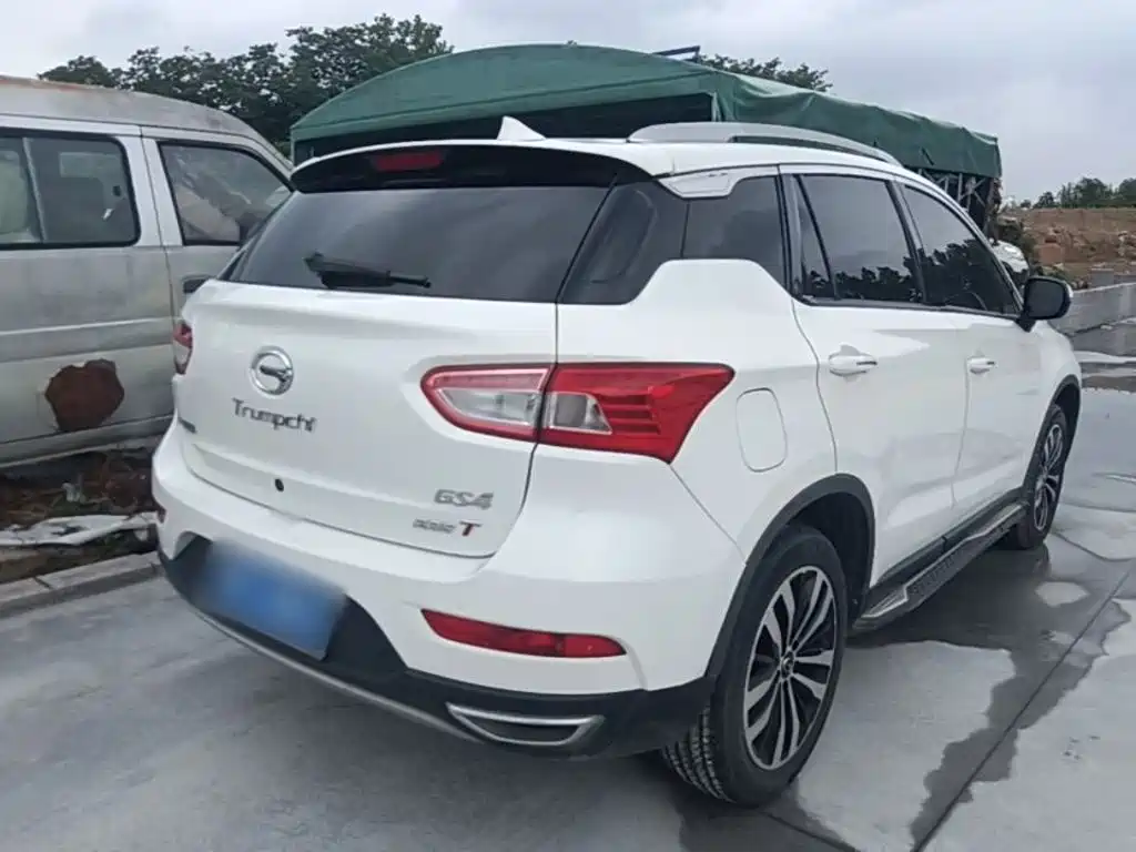 GAC Trumpchi GS4 235 T Manual 2 WD Luxury