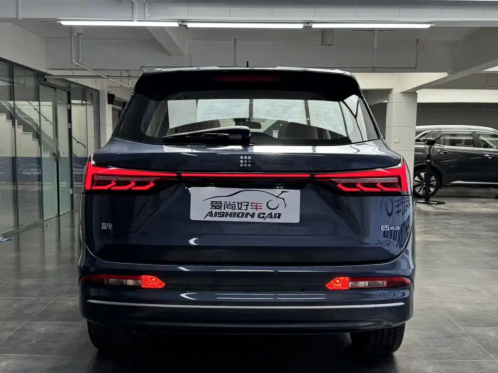Landian E5 PLUS 蓝电E5 PLUS 2025款 165 km 长续航版 5座