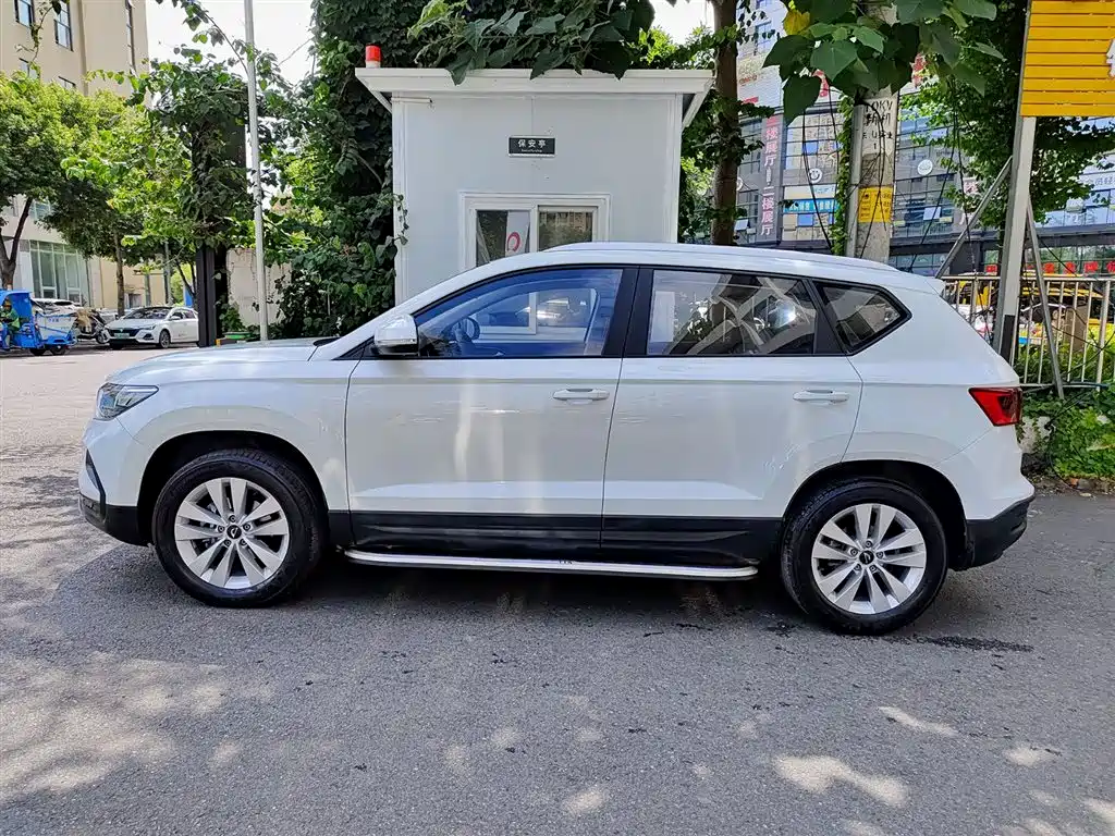 Jetta VS5 280 TSI Auto Progressive