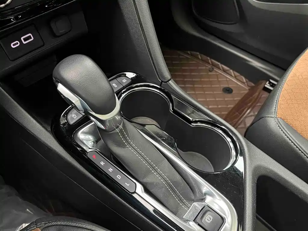 Encore GX 332 T CVT 2 WD Luxury