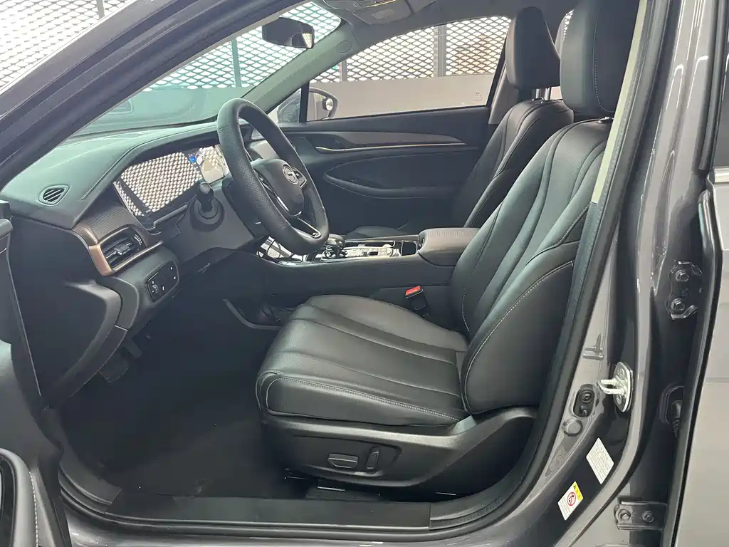 Trumpchi GA6 270 T Auto Luxury