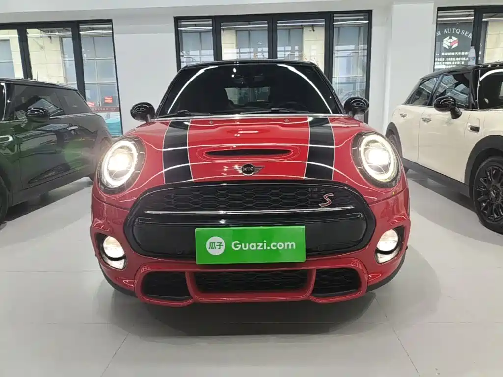 MINI MINI 2018款 2.0 T COOPER S 赛车手 五门版