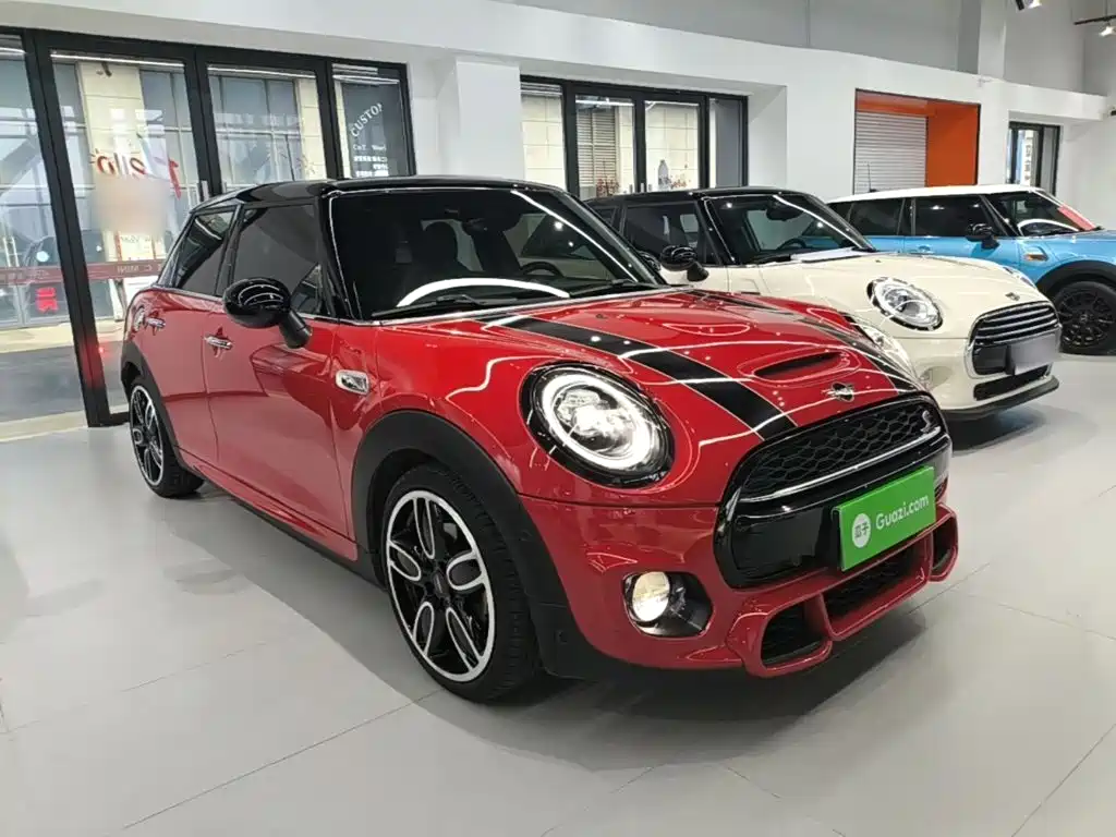 MINI MINI 2018款 2.0 T COOPER S 赛车手 五门版