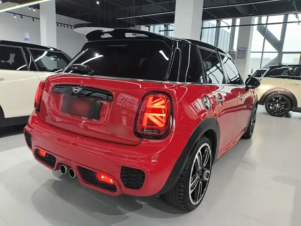 MINI MINI 2018款 2.0 T COOPER S 赛车手 五门版