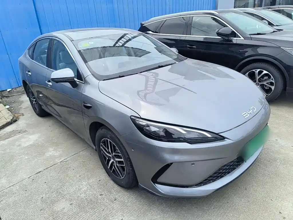 Seal 05 DM-i DM-i Smart Drive 120 KM Flagship