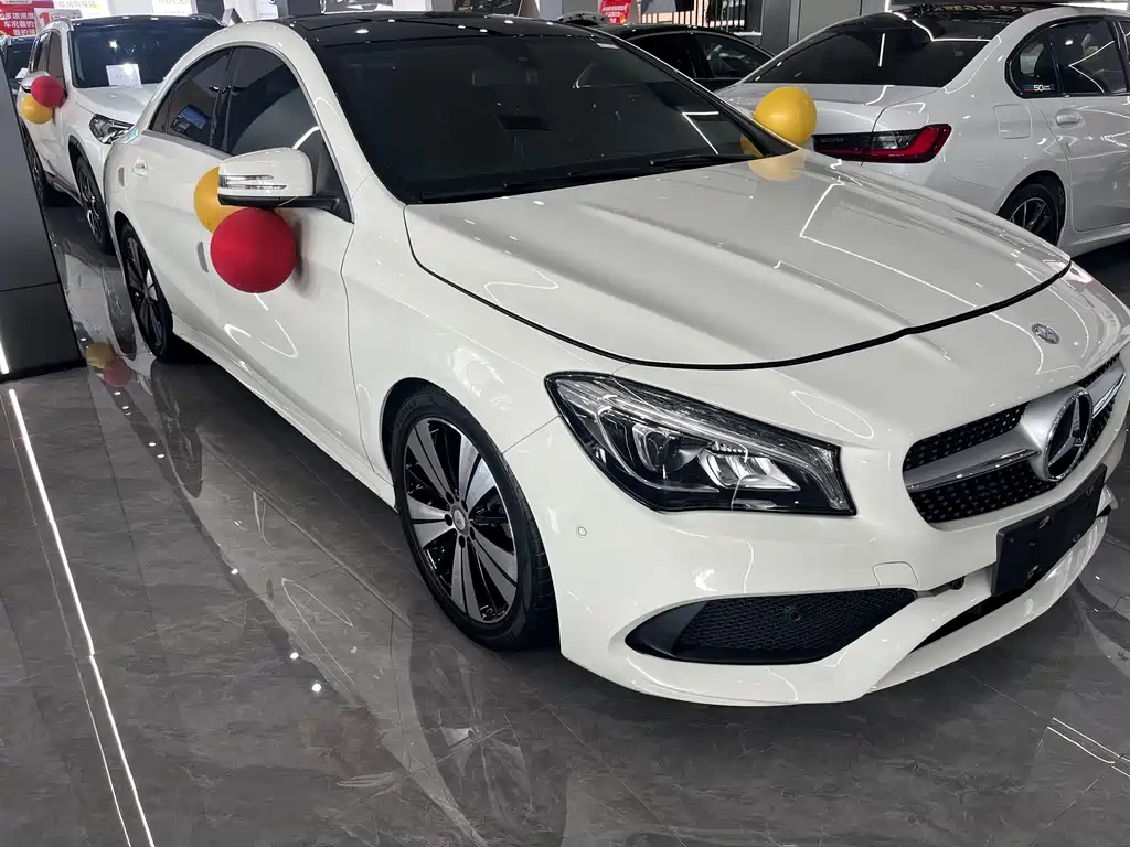 Mercedes-Benz CLA (Import) CLA 200 Fashion