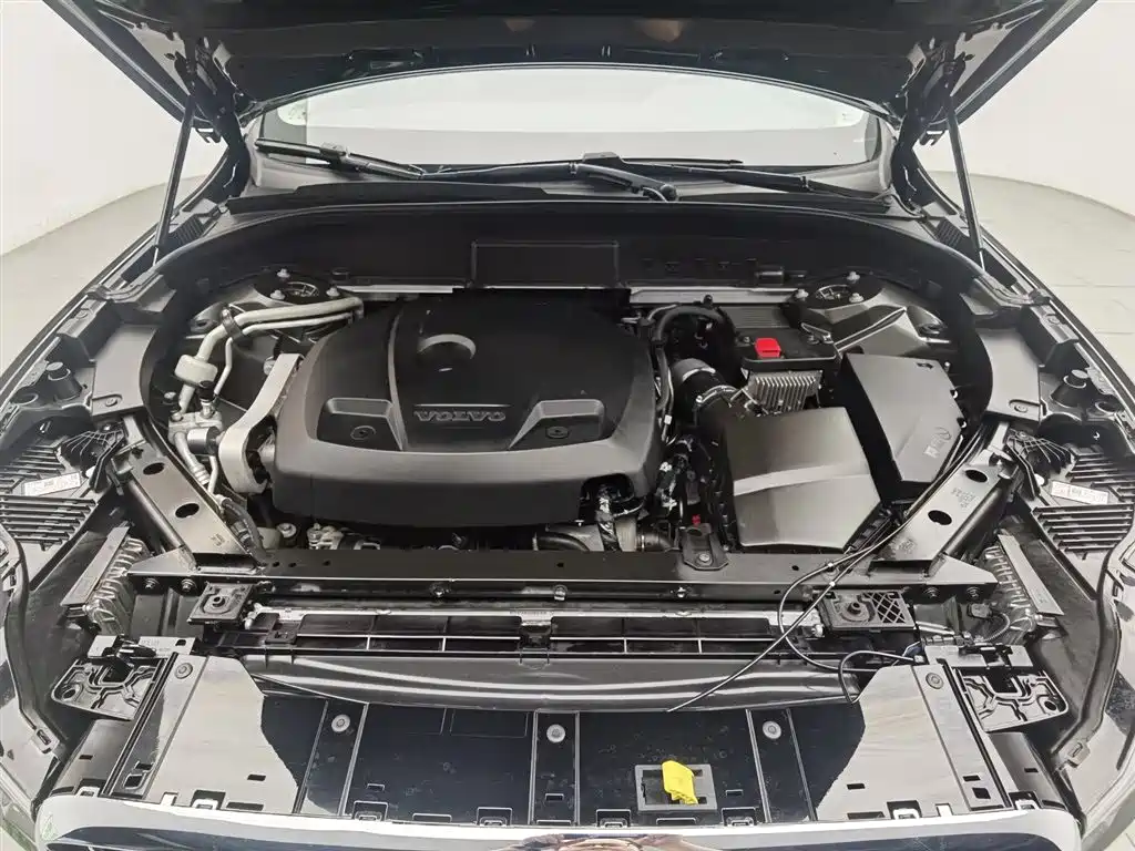 Volvo XC60 T5 4 WD Smart Ease Luxury