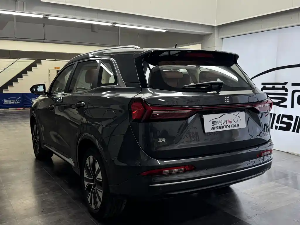 Landian E5 PLUS 蓝电E5 PLUS 2026款 165 km 长续航先享版Ultra 7座