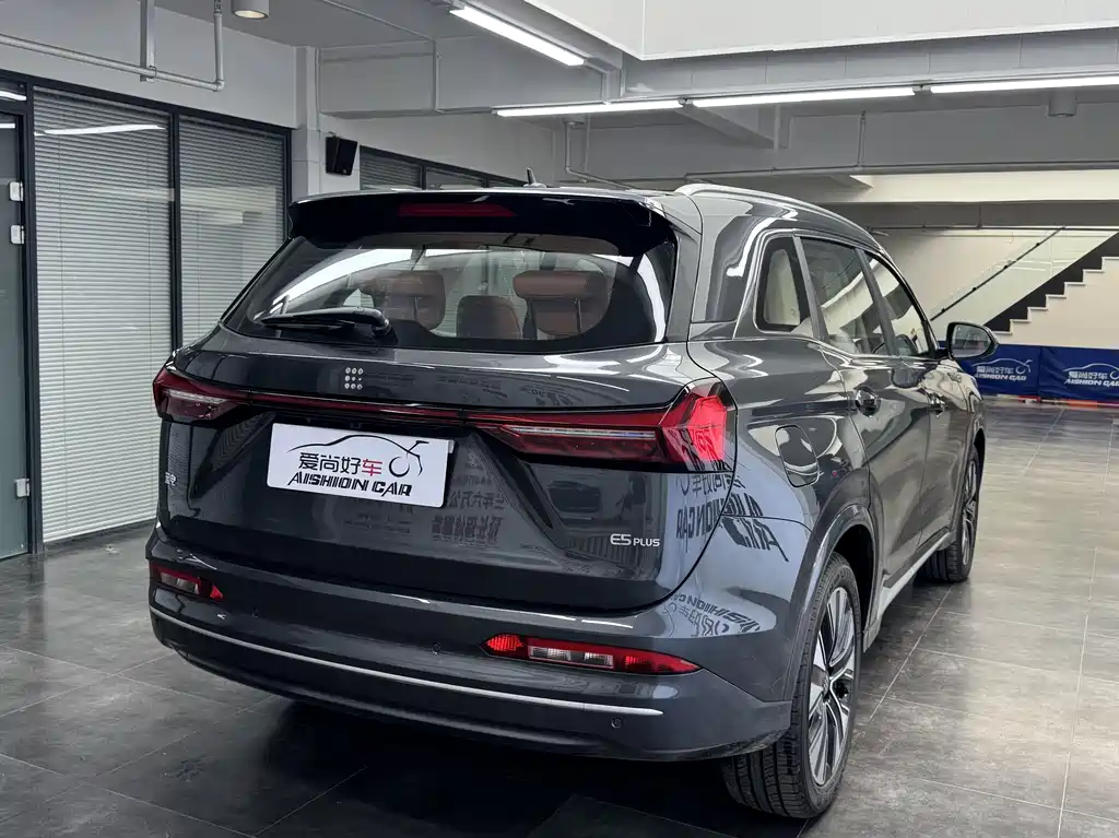 Landian E5 PLUS 蓝电E5 PLUS 2026款 165 km 长续航先享版Ultra 7座