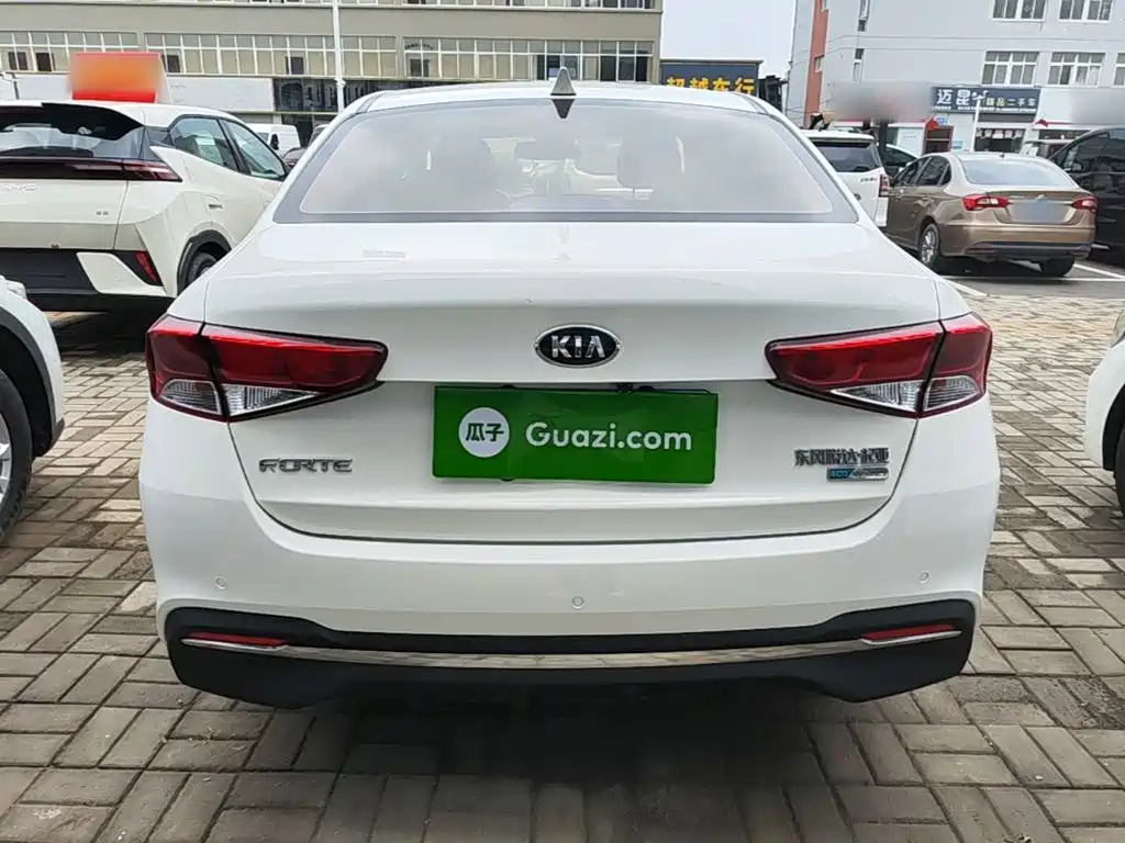 Forte 1.6 L Auto Style CN-VI