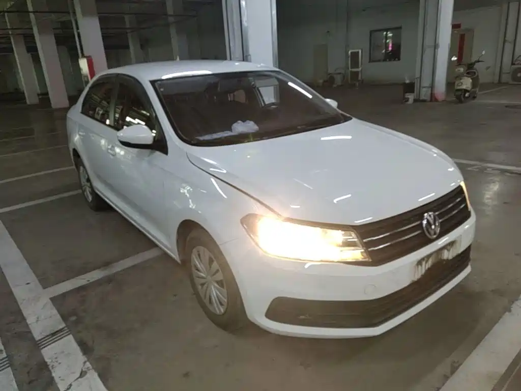 Santana 1.6 L Manual Style