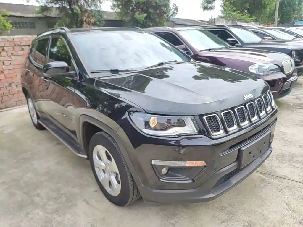 Compass 200 T Auto Home Enjoyment