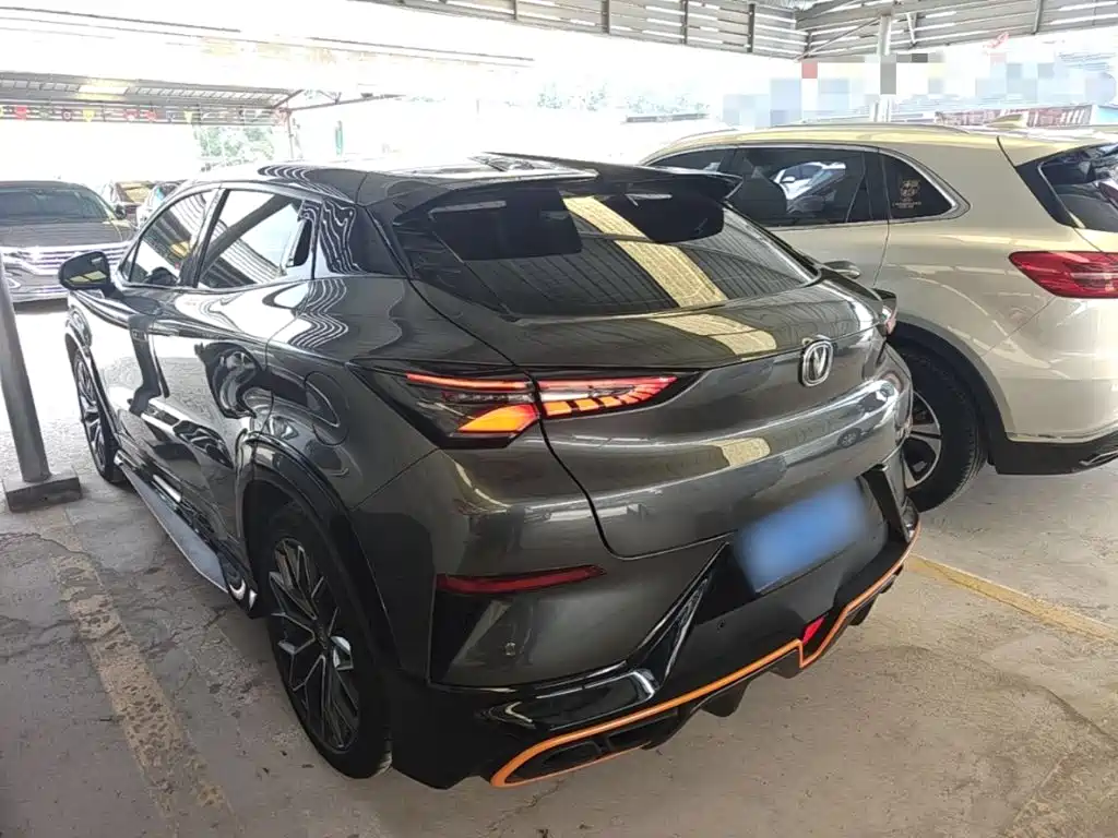 Changan UNI-T 1.5 T Distinguished