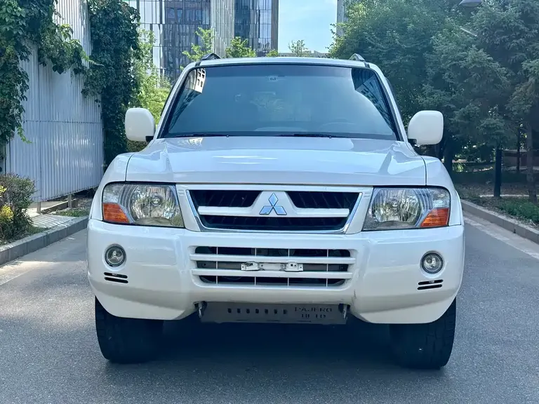 Mitsubishi Pajero 帕杰罗 2011款 V73 3.0 L MT GLS