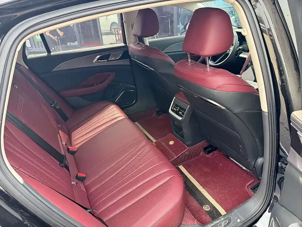 Hongqi H5 2.0 T Auto Connected Flagship Enjoyment