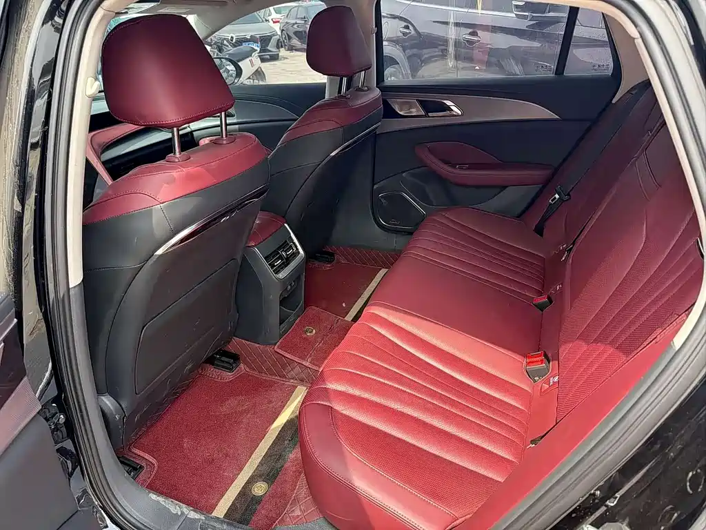 Hongqi H5 2.0 T Auto Connected Flagship Enjoyment