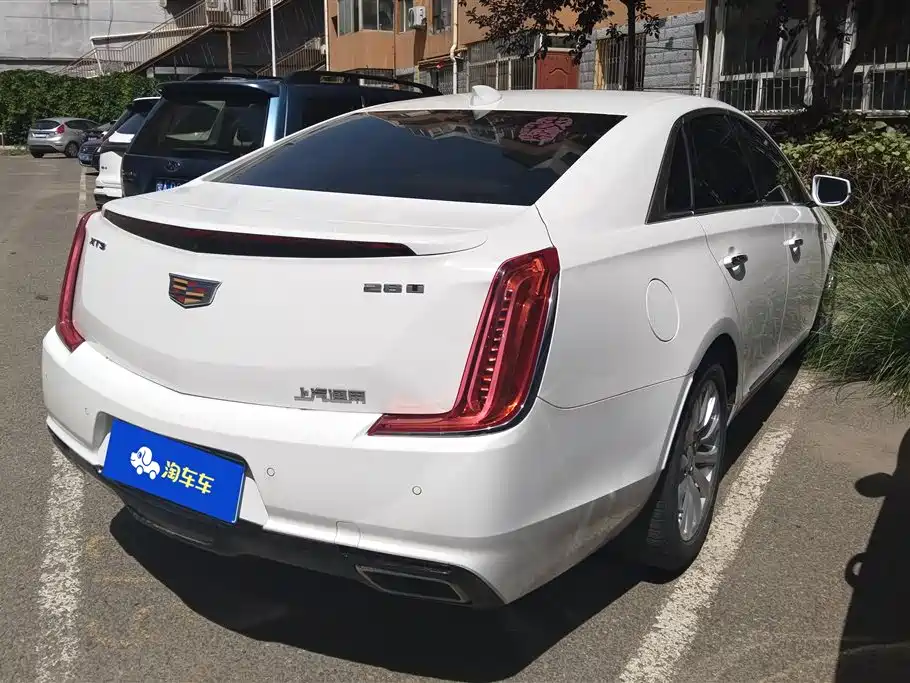 Cadillac XTS 28 T Elite