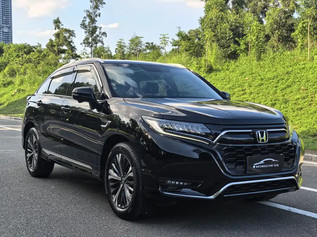 Honda UR-V 370 TURBO 4 WD Premium