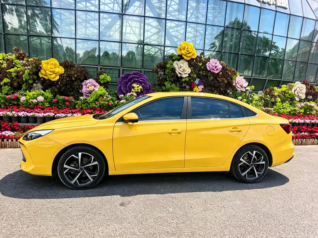 Roewe i5 1.5 L CVT Flagship
