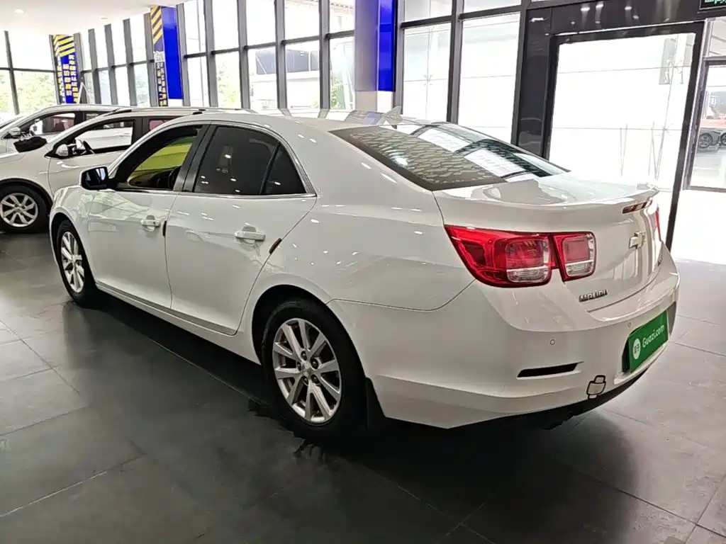 Malibu 2.0 L Auto Luxury