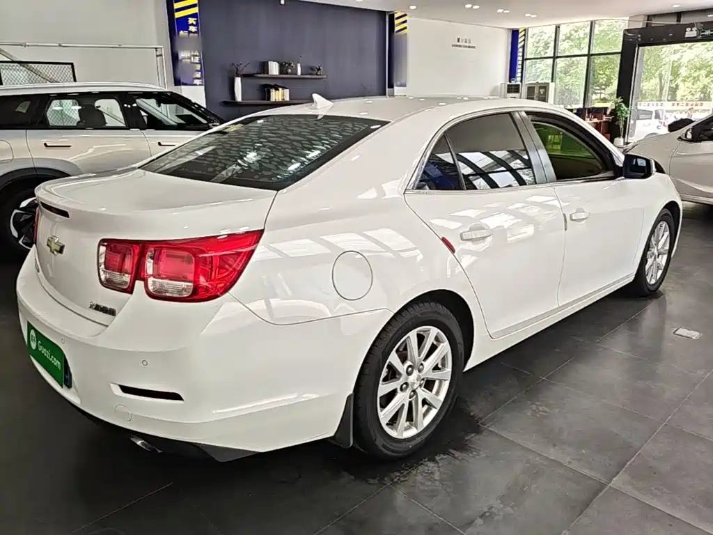 Malibu 2.0 L Auto Luxury
