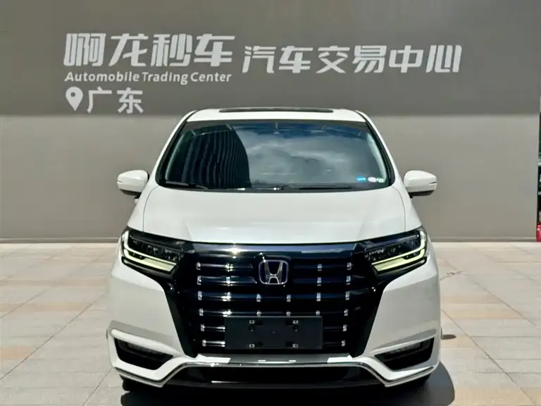 Honda Elysion 2.0 L e:HEV Luxury