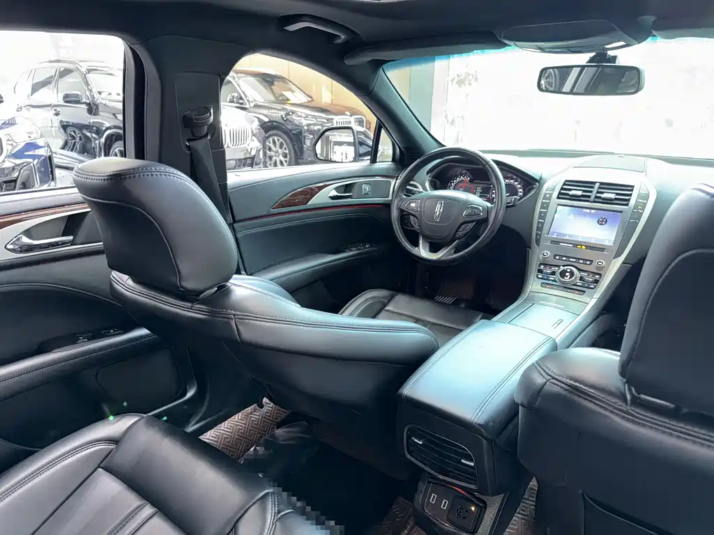 Lincoln MKZ 2.0 T Premium