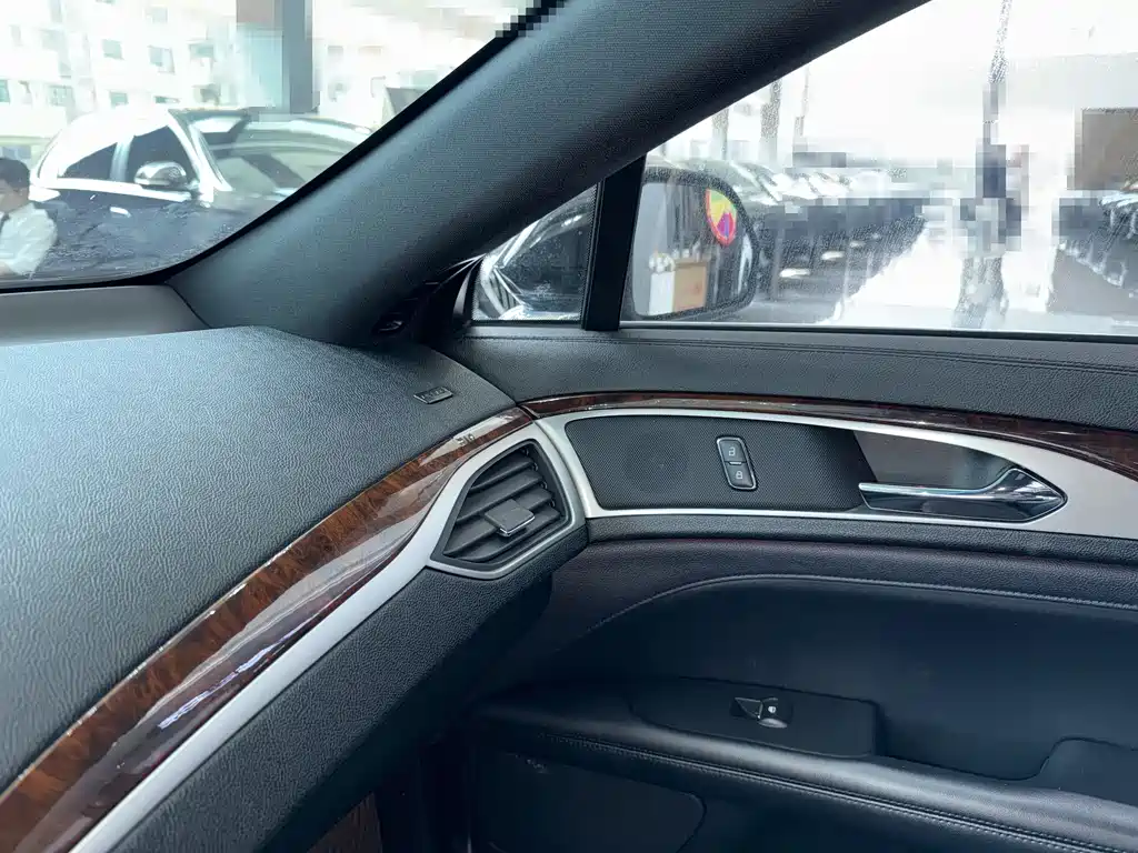 Lincoln MKZ 2.0 T Premium