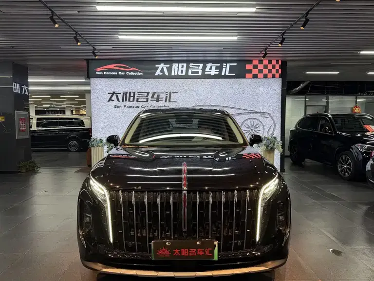 Hongqi HS7 PHEV 2.0 T PHEV 4 WD Flagship Smooth 6-seat