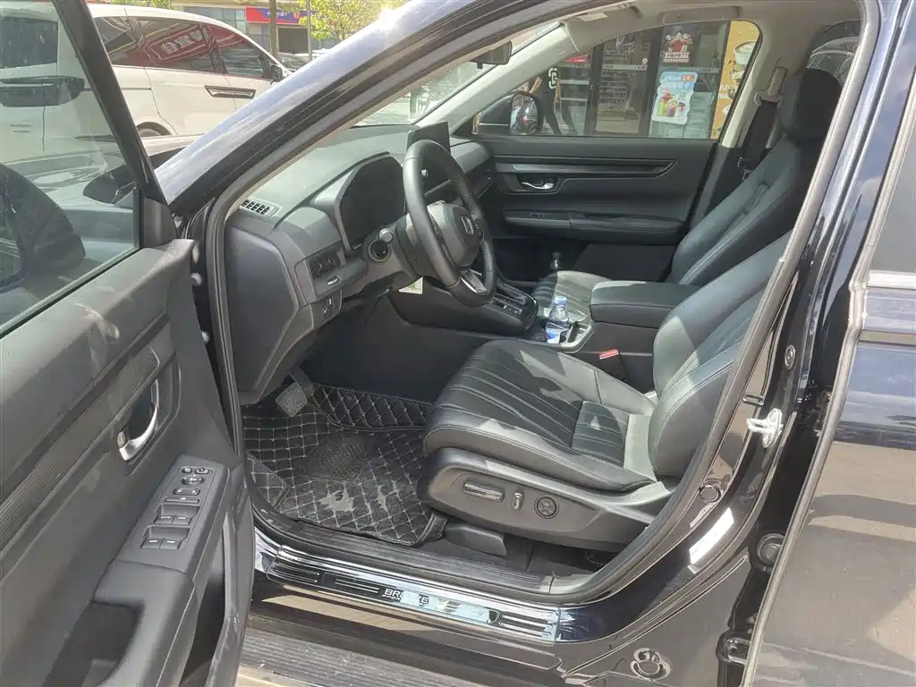 Breeze 240 TURBO 2 WD Luxury 5-seat
