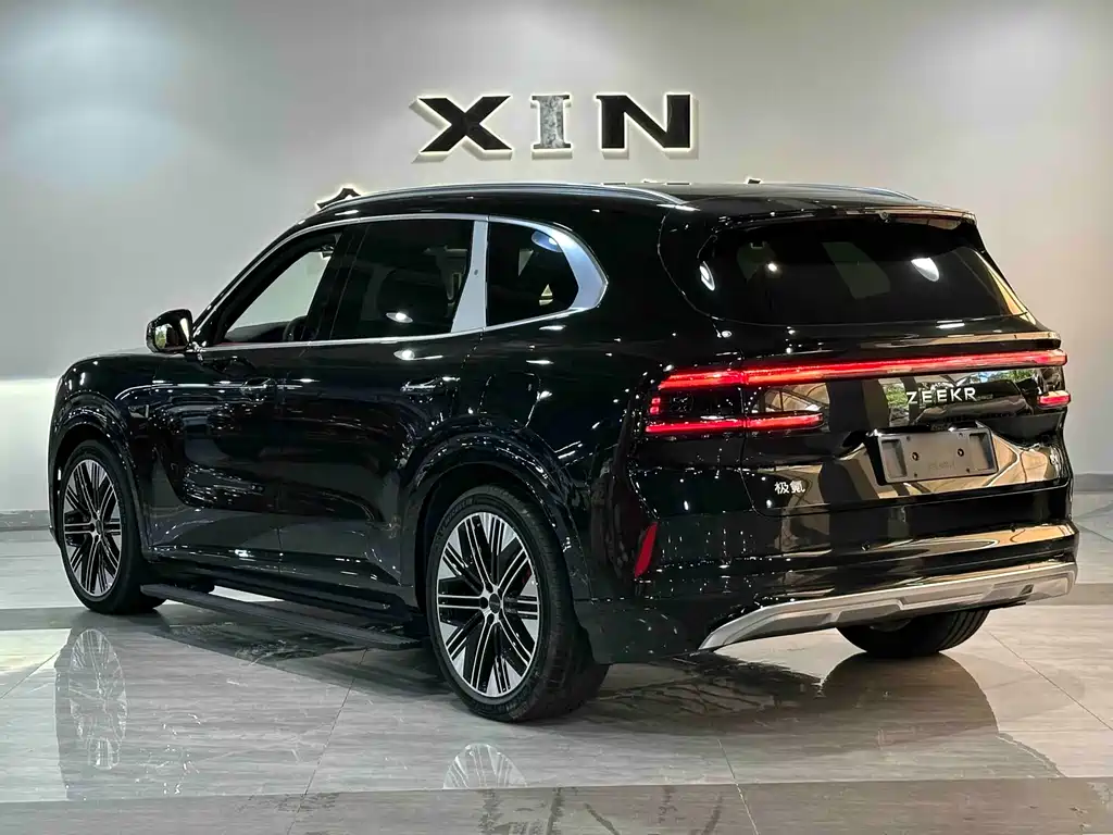 极氪8 X 极氪8 X 2026款 Ultra+版 70 kWh