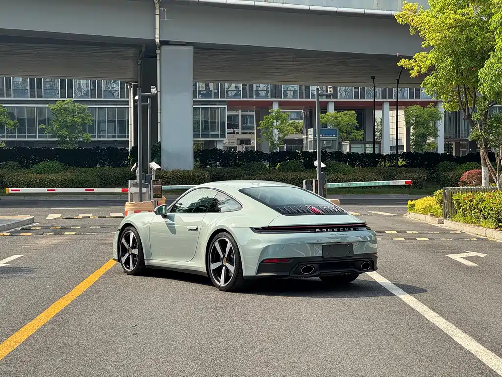 Porsche 911 Carrera 3.0 T