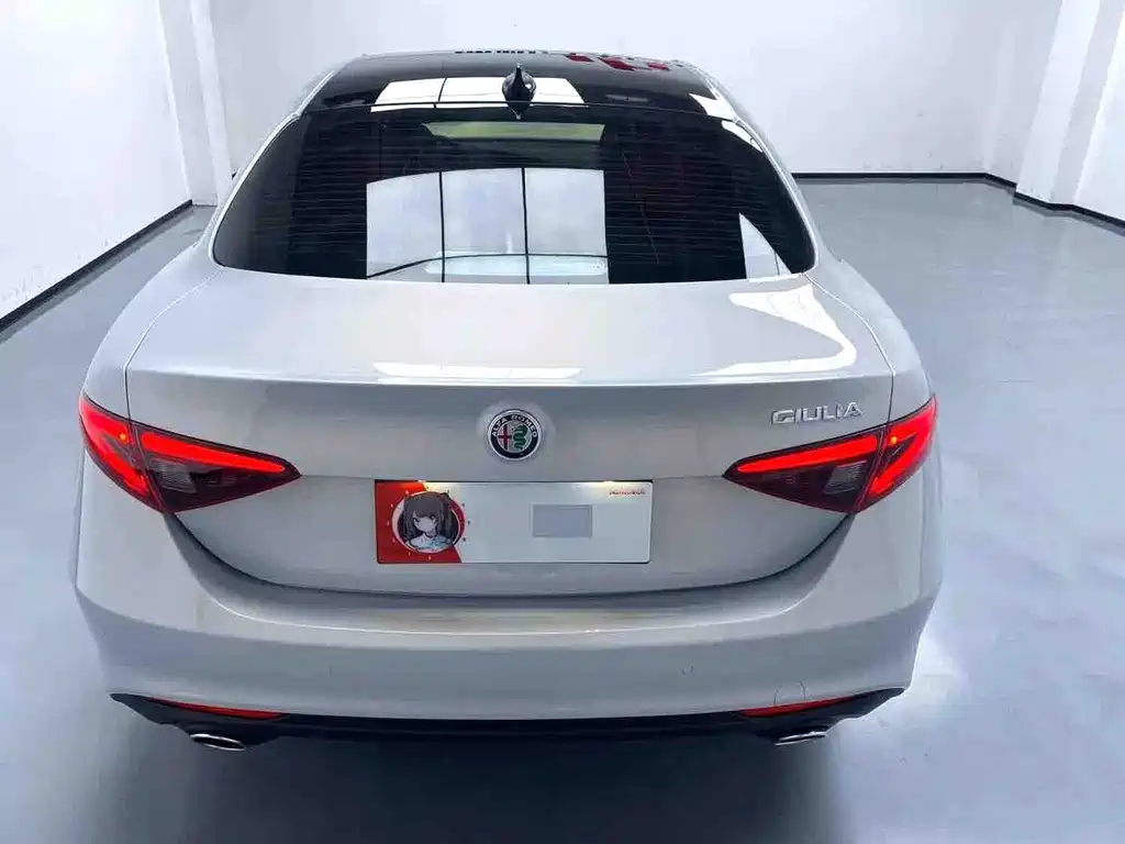 Giulia 2.0 T 280 HP Luxury