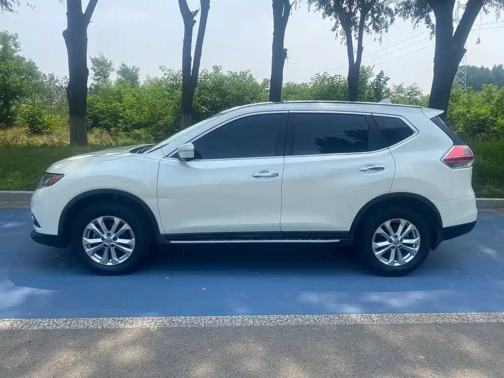 X-Trail 2.0 L CVT Comfort 2 WD