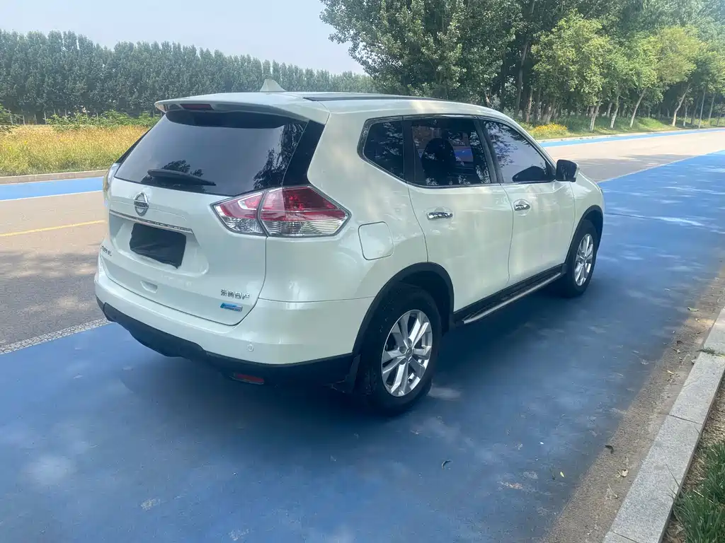 X-Trail 2.0 L CVT Comfort 2 WD