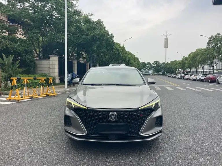Changan Eado PLUS Blue Whale NE 1.4 T GDI DCT Flagship