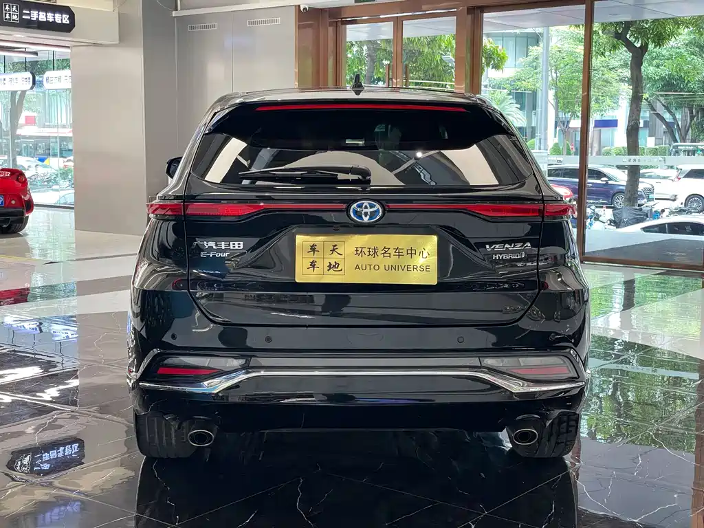 Venza 威飒 2023款 2.5 L智能电混双擎 四驱至尊版