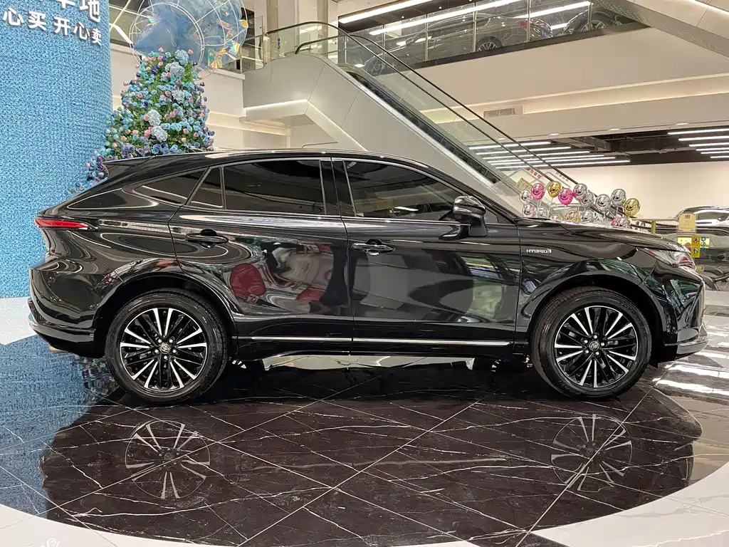 Venza 威飒 2023款 2.5 L智能电混双擎 四驱至尊版