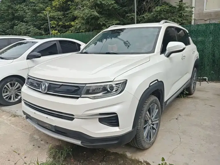 Changan CS35 PLUS 1.6 L Auto Connected