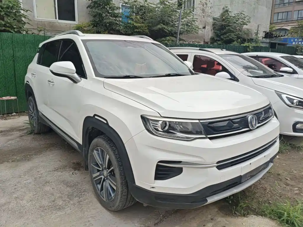 Changan CS35 PLUS 1.6 L Auto Connected