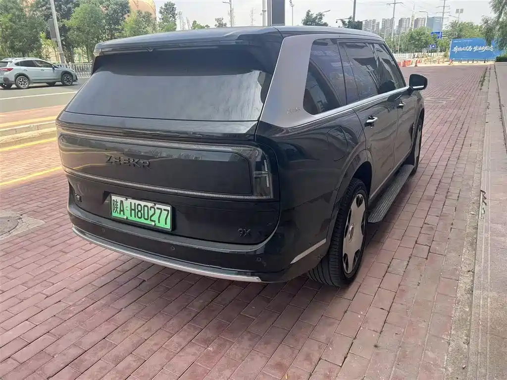 Zeekr 9 X Ultra 70 kWh