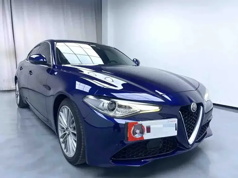 Alfa Romeo Giulia 2.0 T 280 HP Luxury